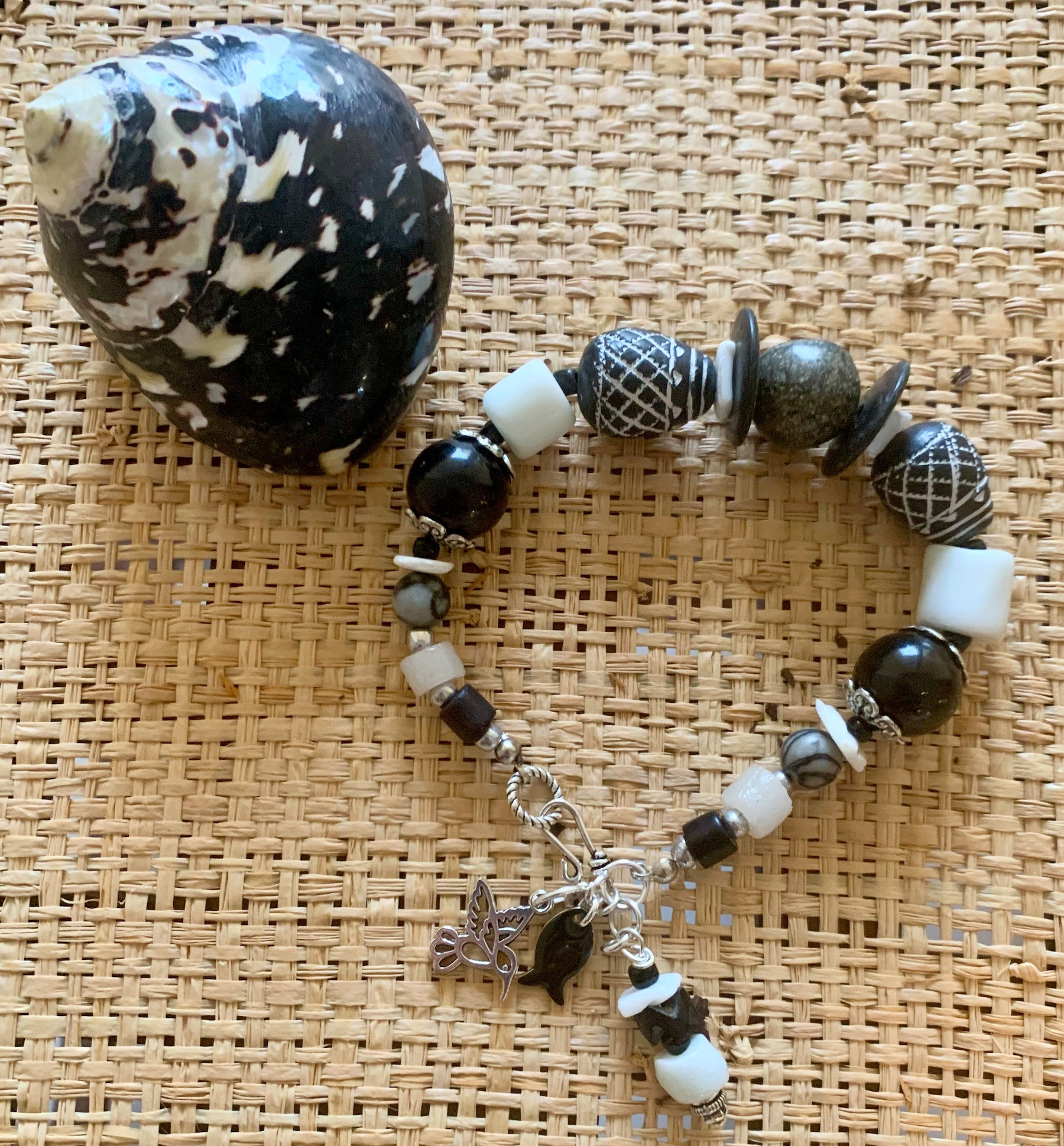 Bracelet BALEEJO noir et blanc - BR 51