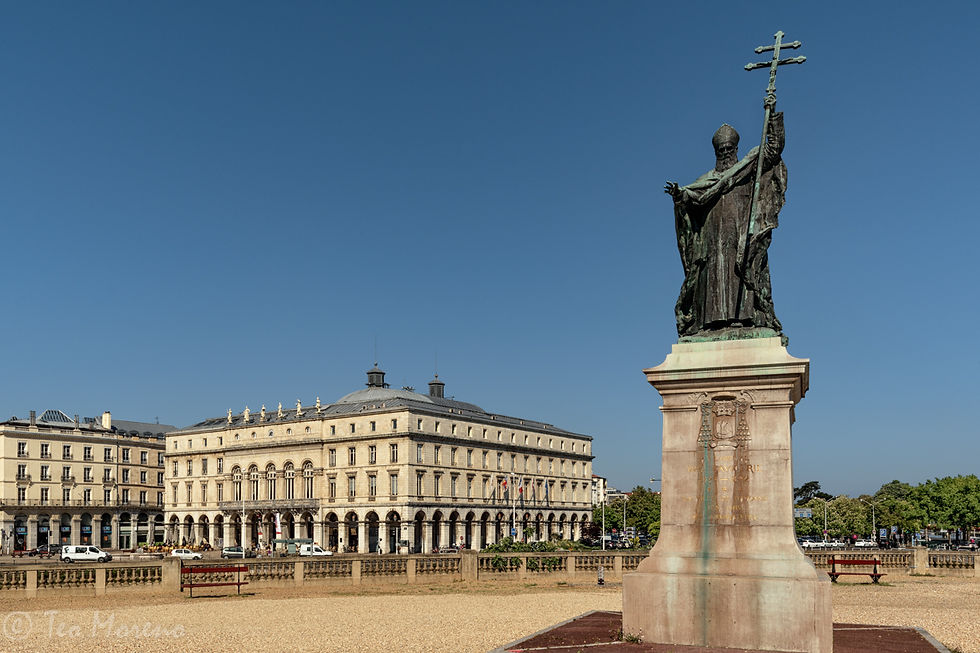 Bayona