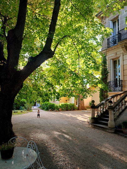 hotel à saint chamas.jpg