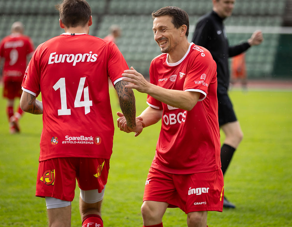 STORKOSTE SEG: Ardian Gashi bidro til FFKs triumf under NISO Old Stars.
