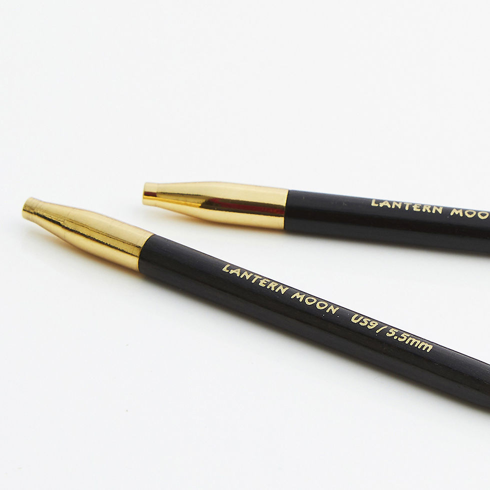 Thumbnail: Interchangeable needles