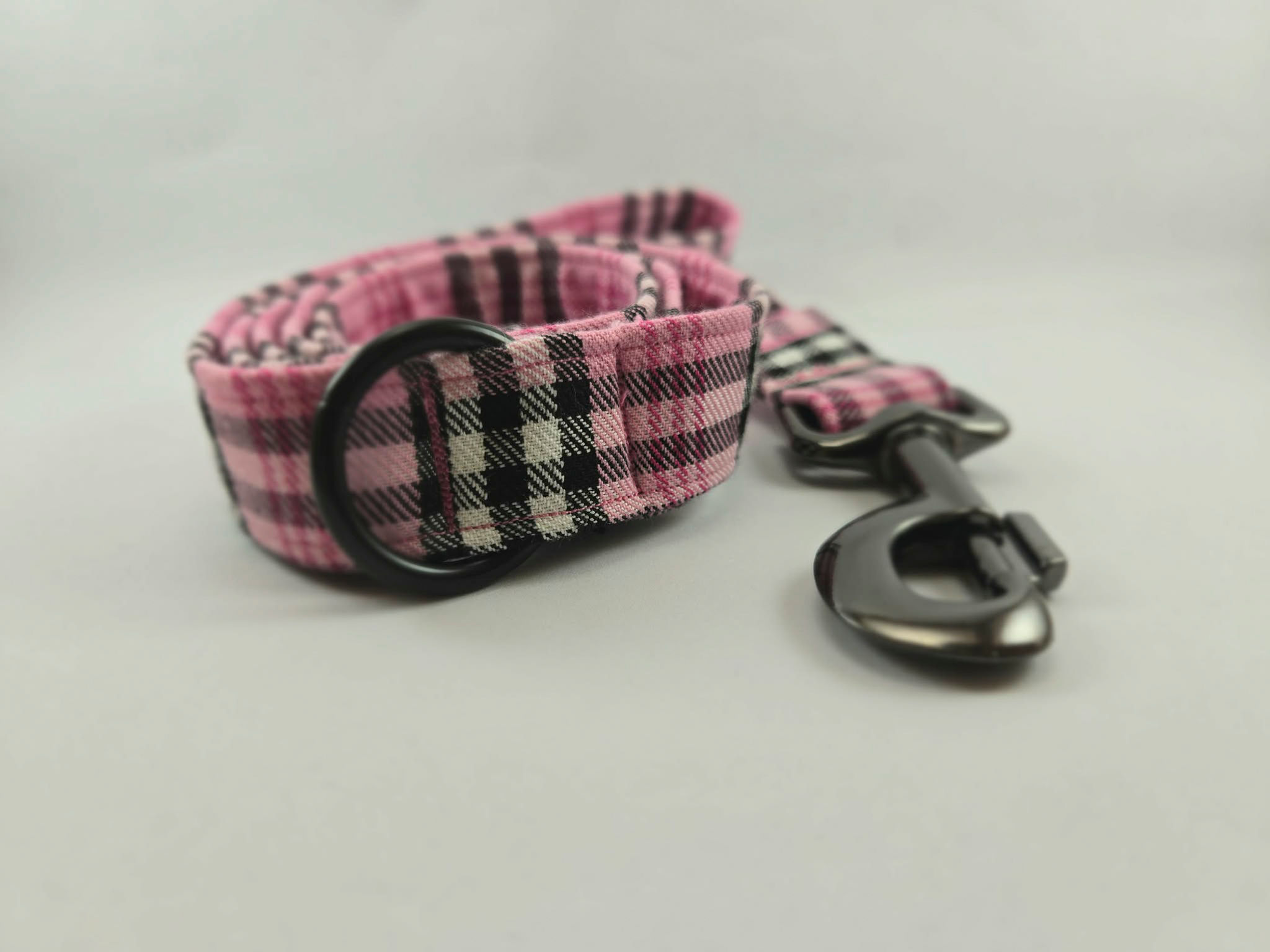 Traditional Tartan Lead Pink, White & Black