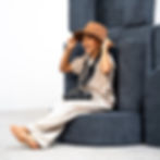 Thumbnail: petit aventurier sur fauteuil en mousse enfant