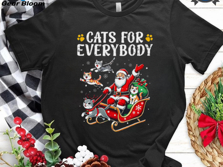 Cats For Everybody Christmas Cat Funny Xmas Men Women Santa T Shirt
