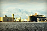grain-elevators-170210_640.jpg