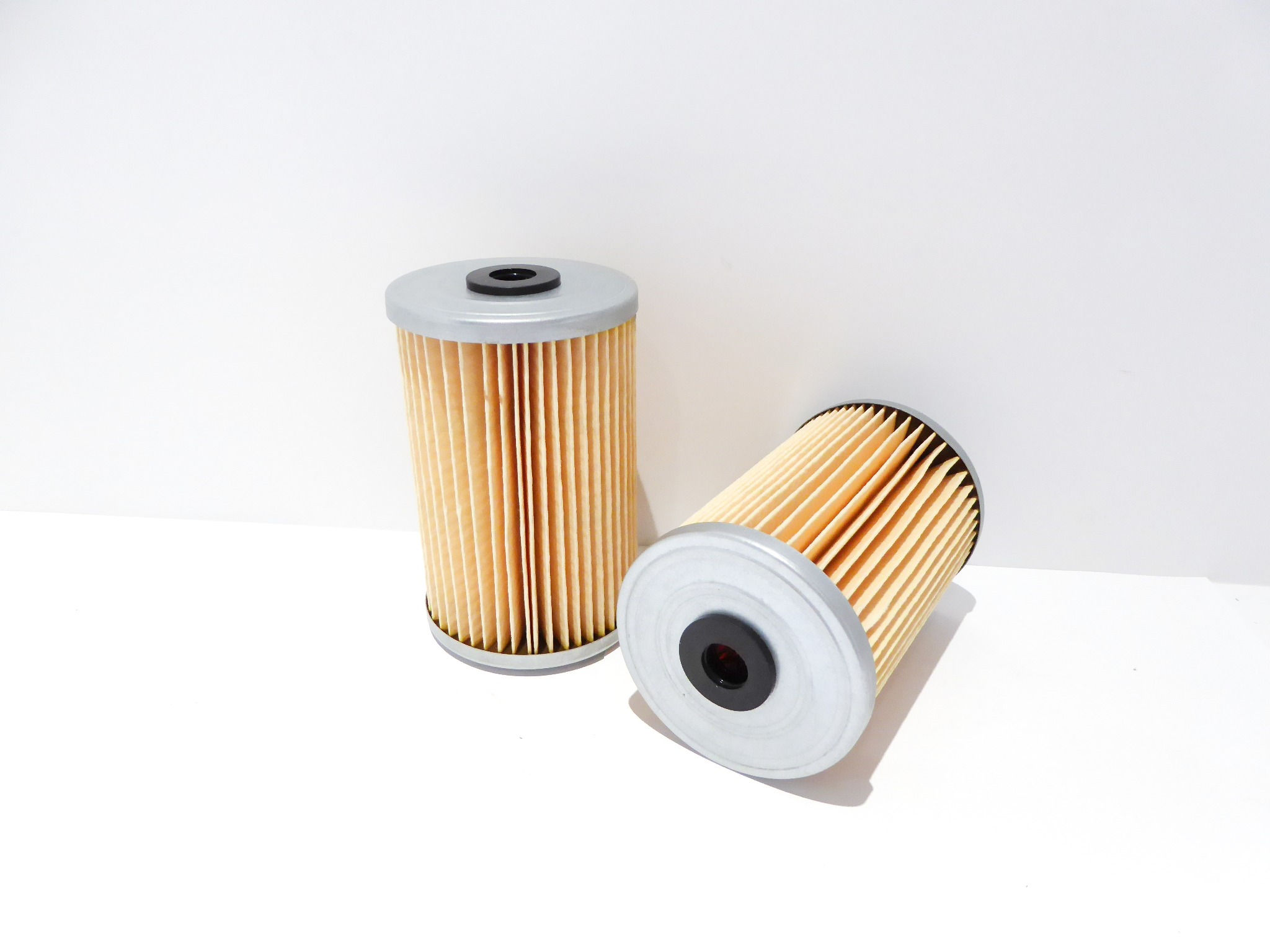 Fuel Filter (0.50" x 2.75" x 4.50") Zetor 3000 thru 7000 Series 931273