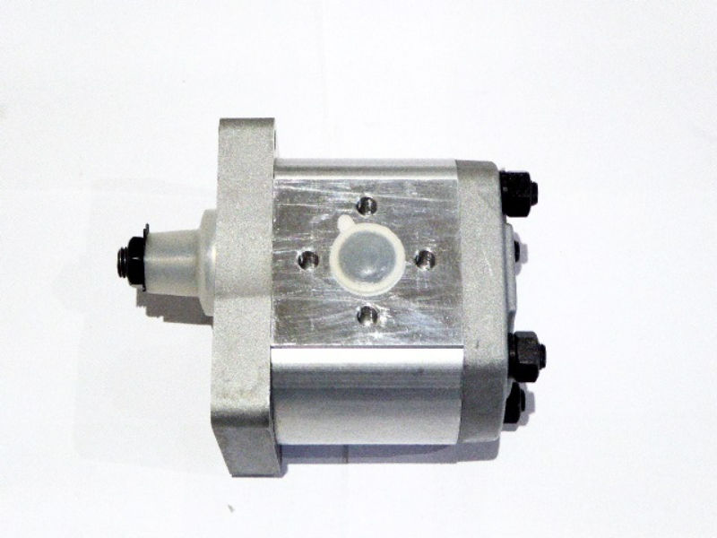 Hydraulic/Steering Pump (42 LPM) Universal 353 433 453 640 703 1033 Models A42X