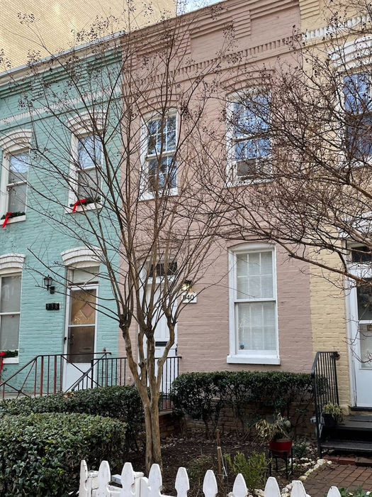 900 Block of 24th St. (D. Vogt, Dec. 2022)