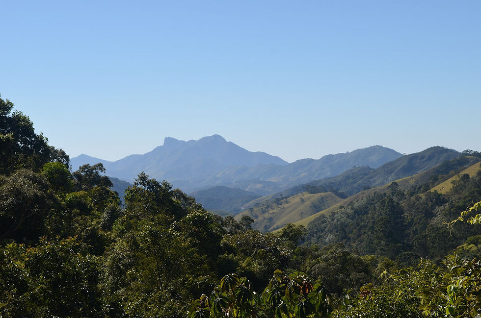 Pedra Selada vista de longe
