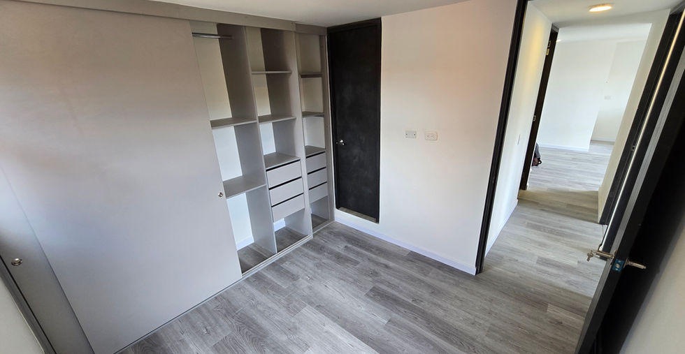 Acabados Livii en apartamento VIS en Bogotá — proyecto Reserva de Lunaria