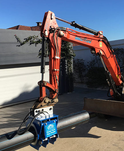 Thumbnail: UIS® Power Push™  Pipe Pushing Excavator Attachment