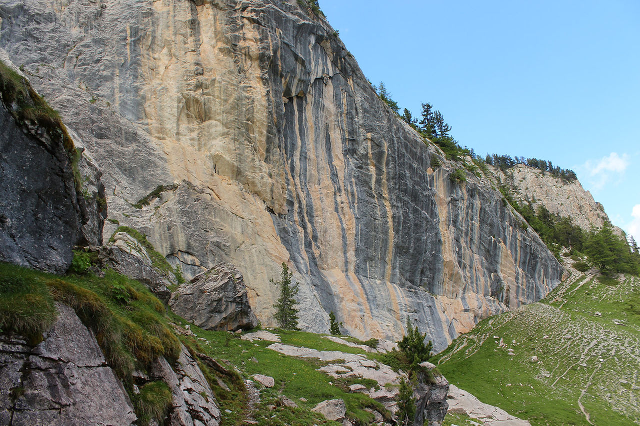 tour de la font sancte