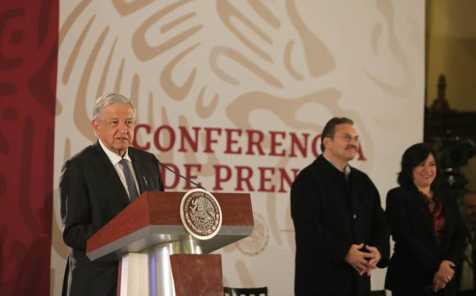 AMLO aseguró que en uno días más se normalizará el abasto de combustible.