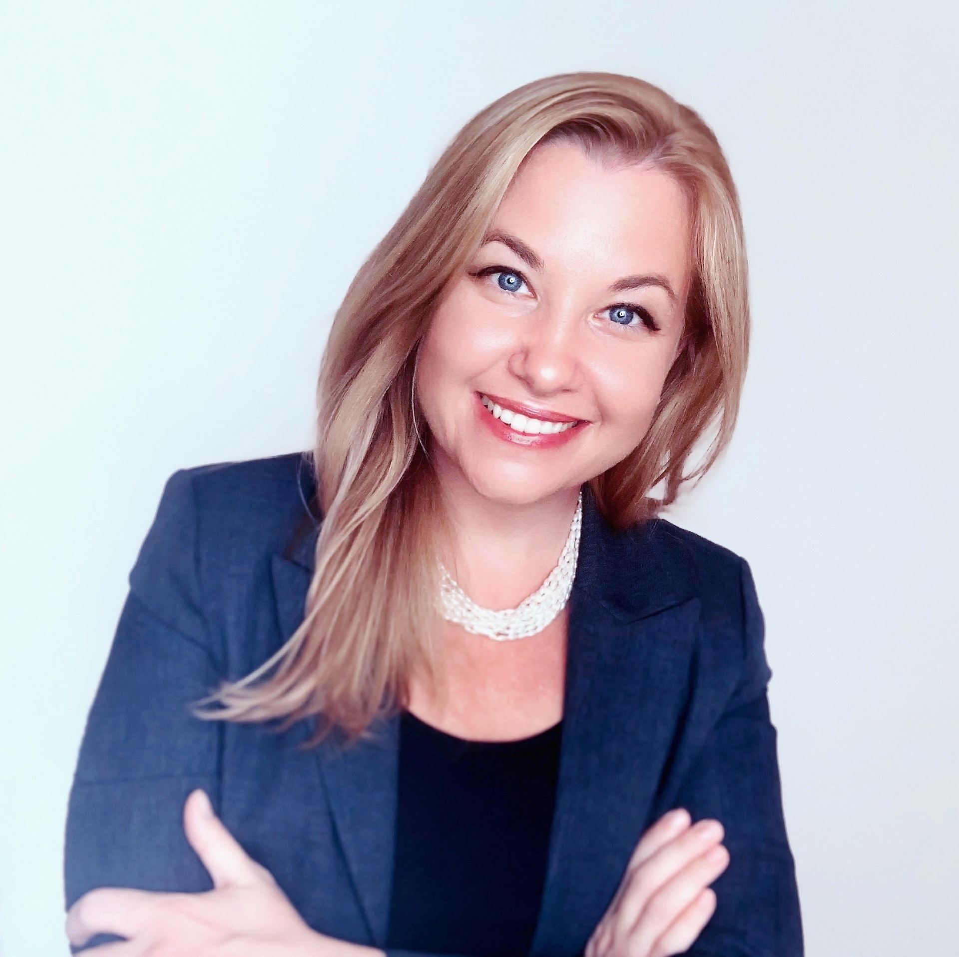 Amy Hanlon Rodemich Head Shot.png