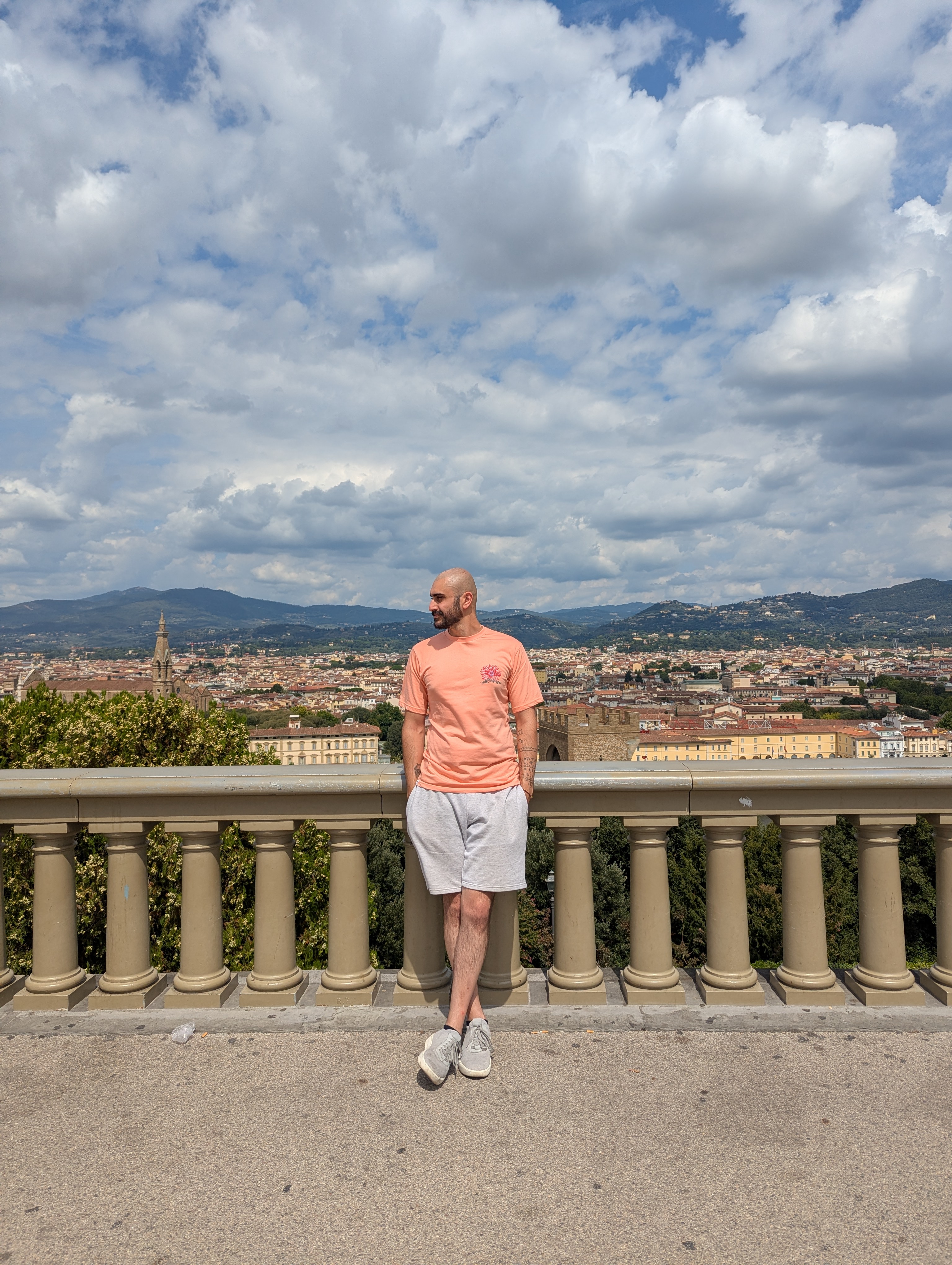 Medics Tutor_Logo_Only_Grey_Square.png