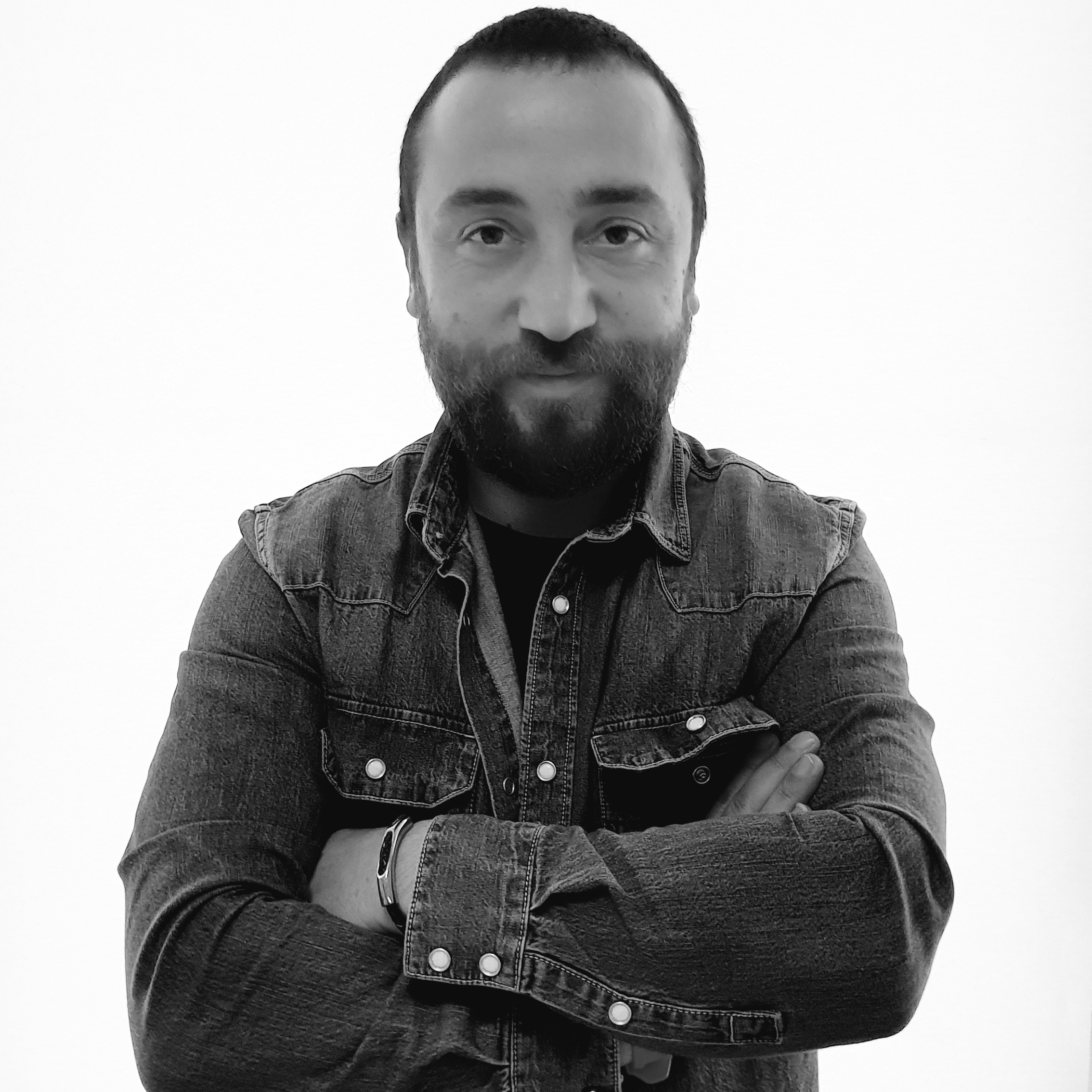 Yazarın fotoğrafı: Serkan Arslan