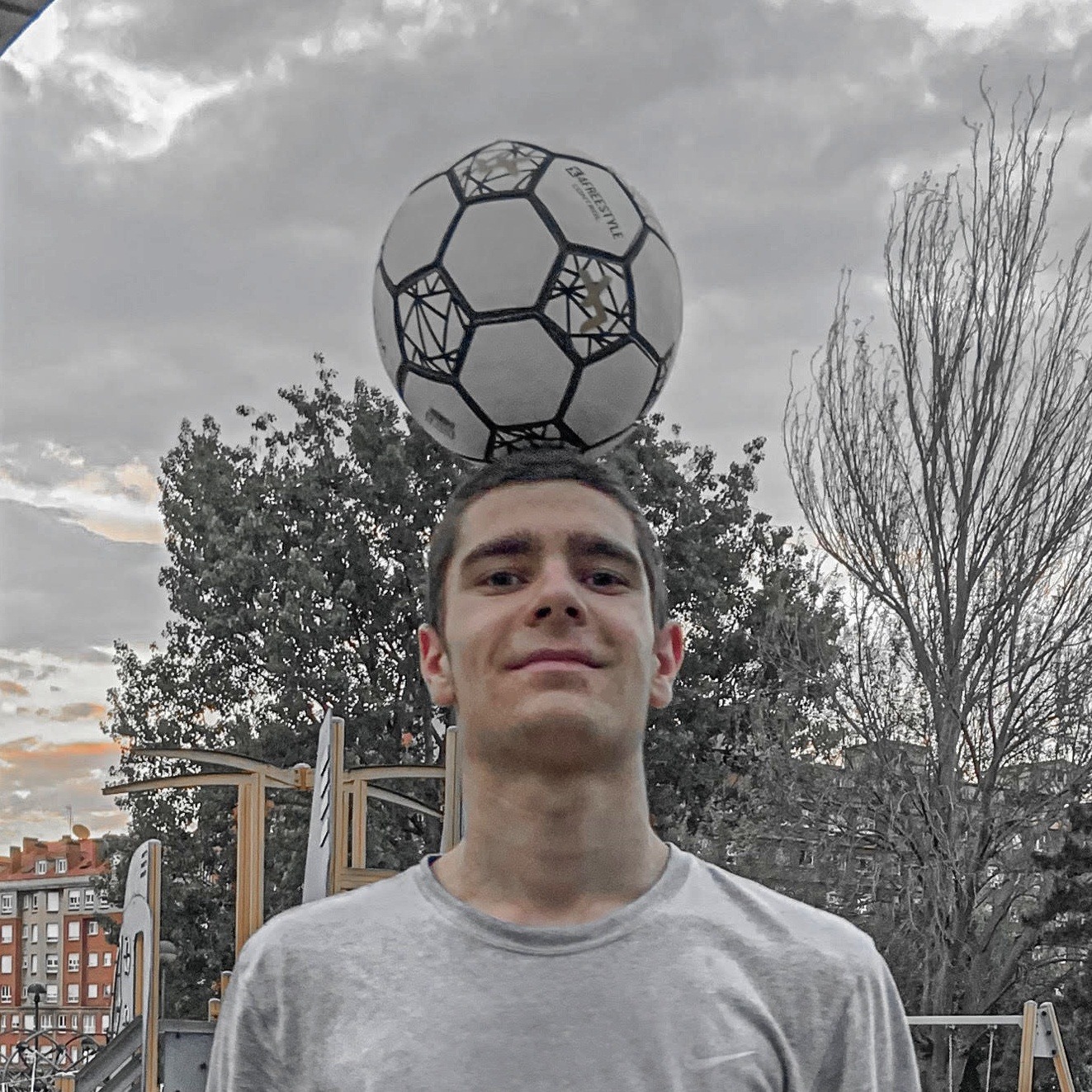 default profile pic2.png