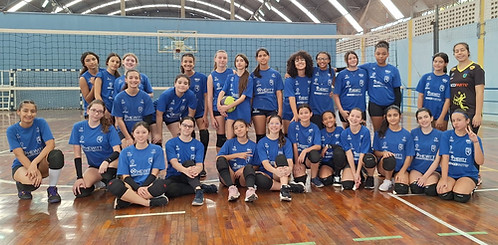 Foto do sexto festival de vôlei turmas 1, 4 e 6.