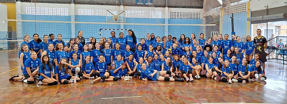 Foto do quinto festival de vôlei da ATFV.