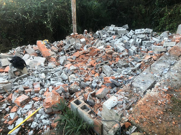 Mersini rottami macerie.jpg