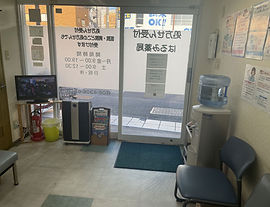 はるみ薬局店内1