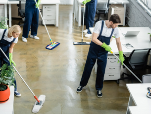 Choosing Between Daytime vs. After-Hours Commercial Cleaning: What’s Right for Your Business?
