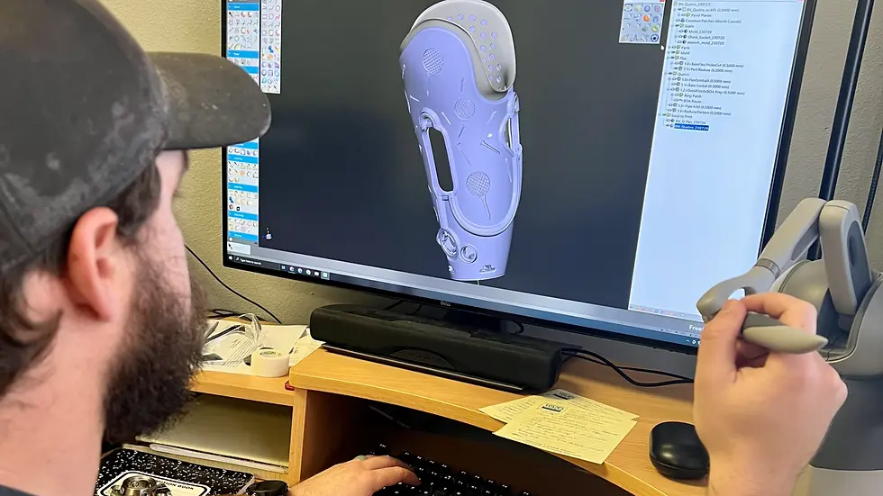 Prótese Quatro sendo desenvolvida no software Freeform da Oqton