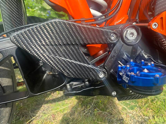 Tekmo Racing KTM690/Husqvarna 701 Carbon Heel Guards | CRT Performance