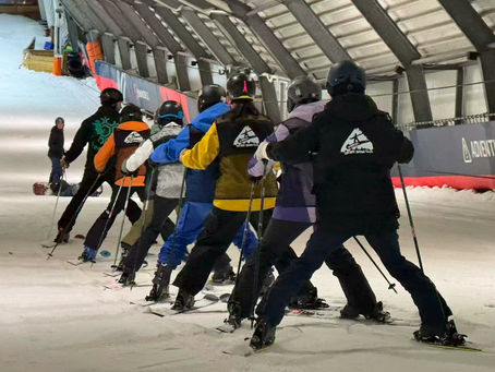 🏂【大白滑雪俱乐部】荷兰NSkiV二级双板教练考证记:从“滑雪老炮”到“硬核教头”的蜕变!