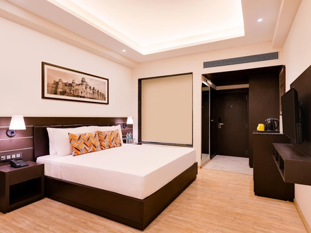 Top Family-Friendly Hotels in Bhopal with Great Dining & Local Cuisine Options