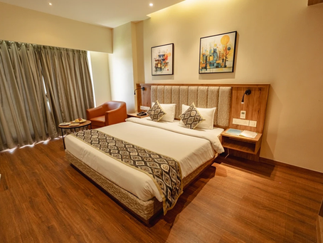 What Travelers Should Know Before Booking Couple Friendly Hotels in Pune