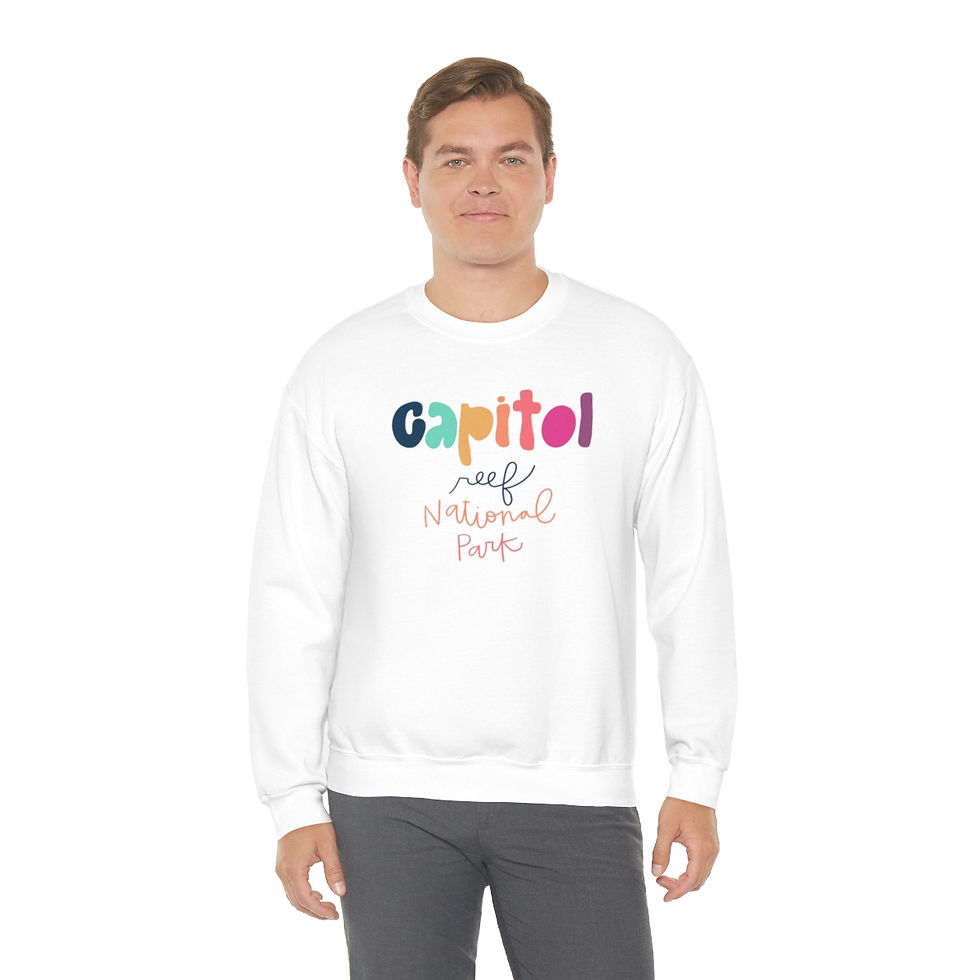 Thumbnail: Unisex Capitol Reef NP Heavy Blend™ Crewneck Sweatshirt
