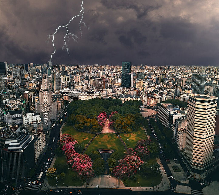 Plaza_San_Martín,_Buenos_Aires_(27146002798).jpg