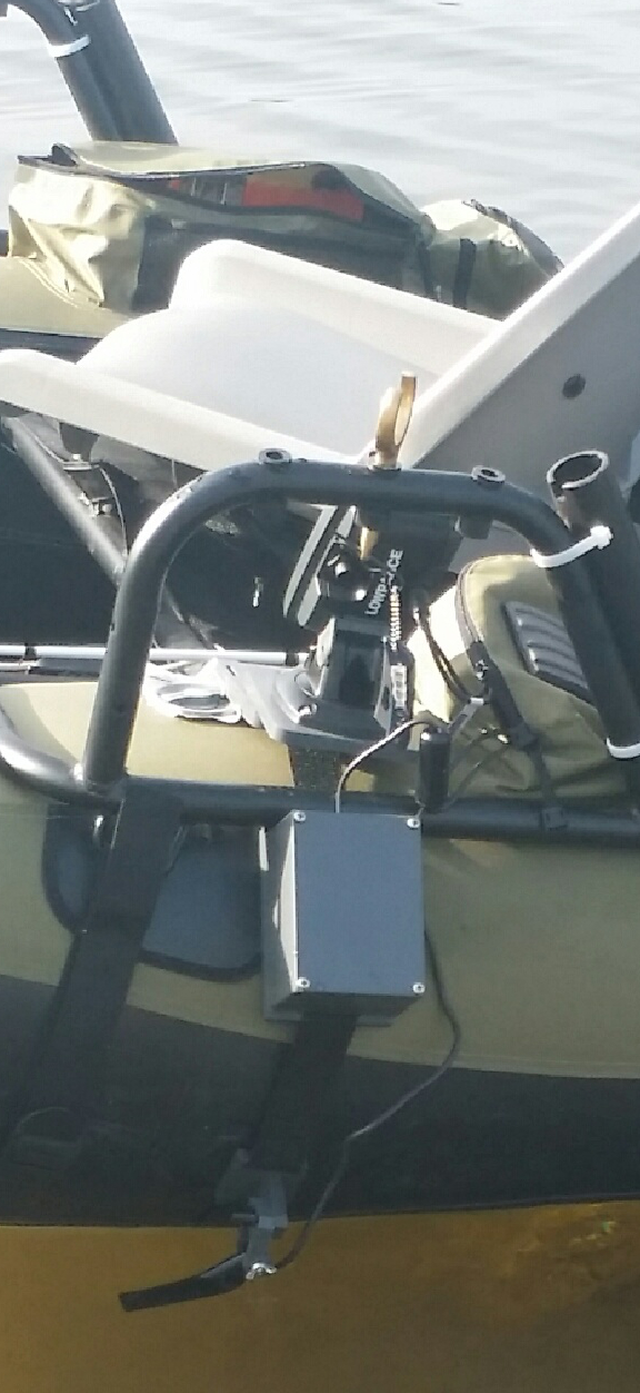 Pontoon FishFinder setup
