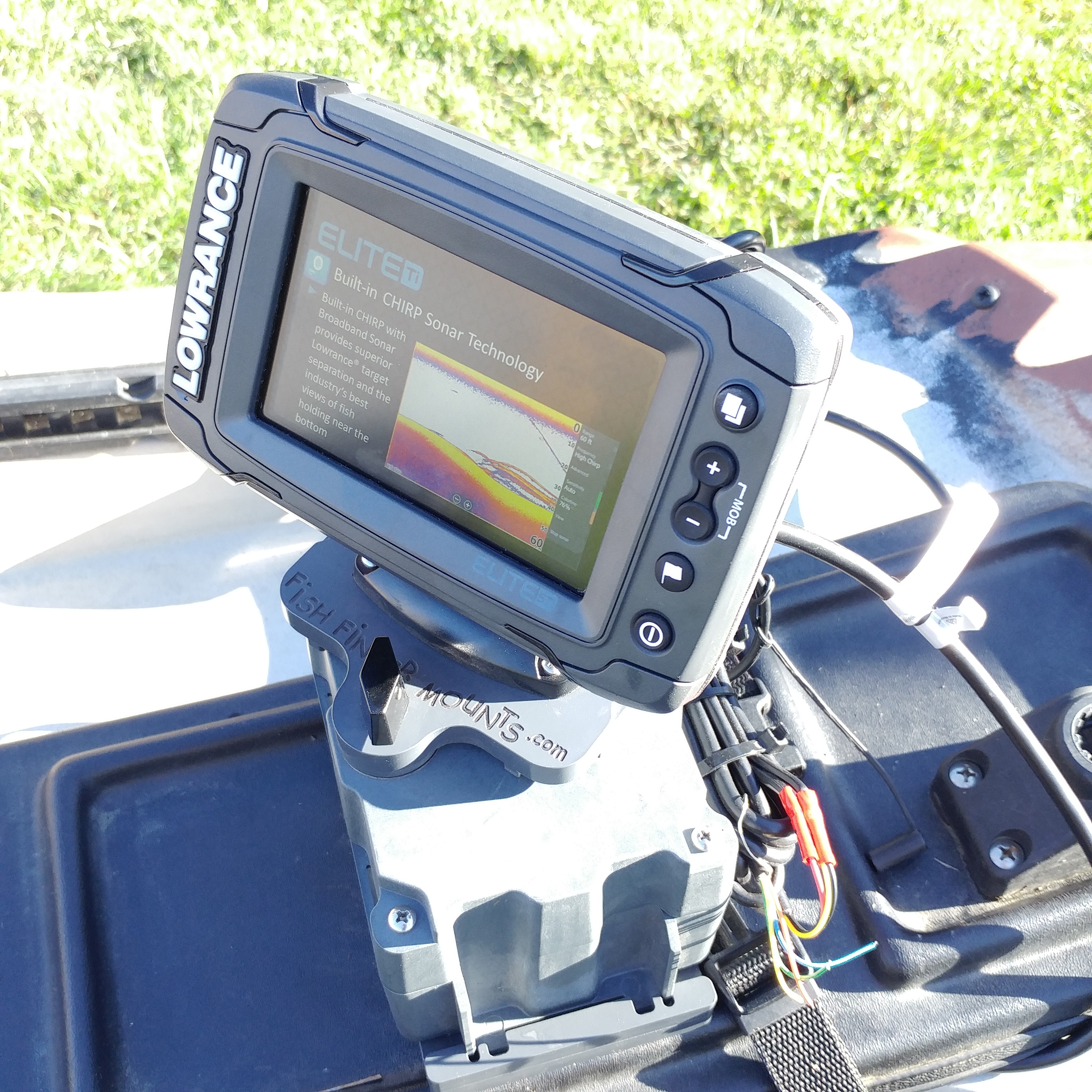 Kayak fish finder mounting kits