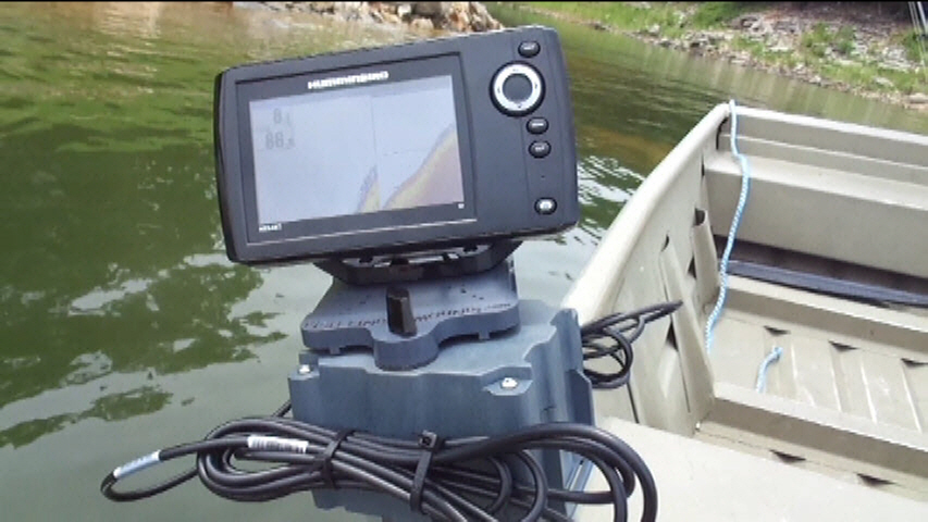5ah Magnetic Boat Mount on Jon Boat