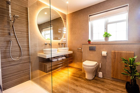 005_Family Bathroom__thomas vaughan ltd.jpg