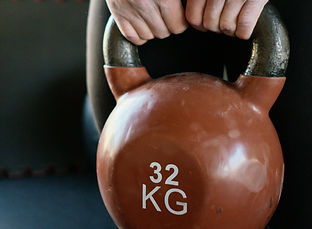 11) FORMAÇÃO E TREINAMENTO COM KETTLEBELL..jpg