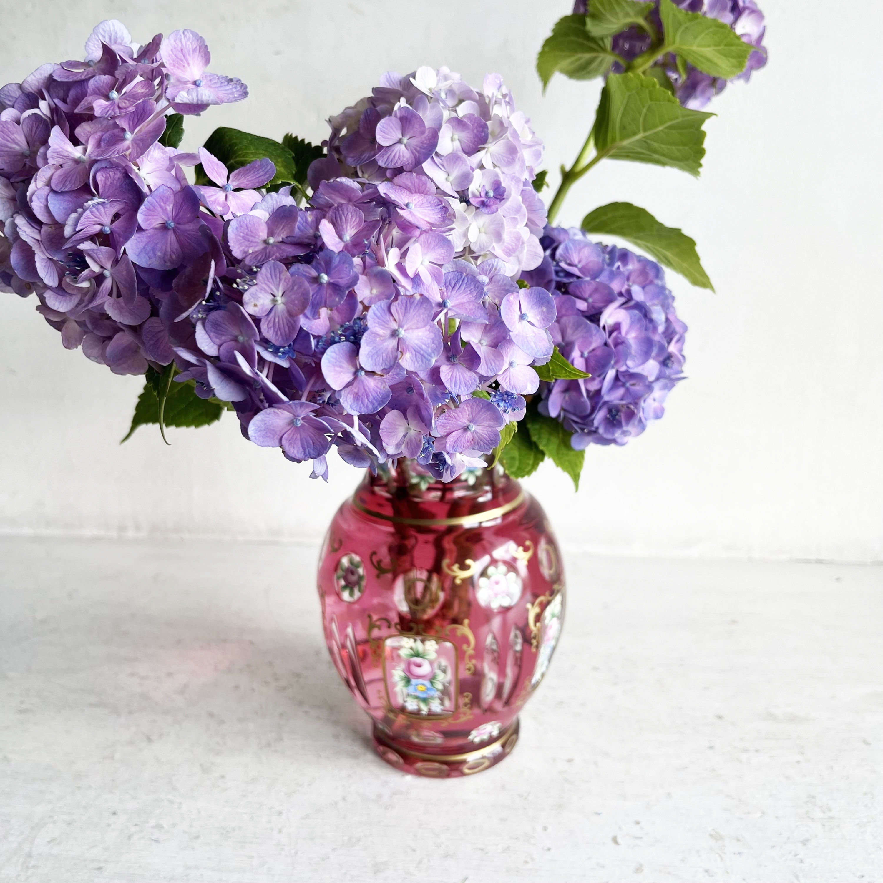 101_エナメル彩 ボヘミアガラス花瓶 / チェコスロバキア