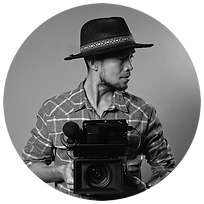 circular_blackandwhite_profilepic.png