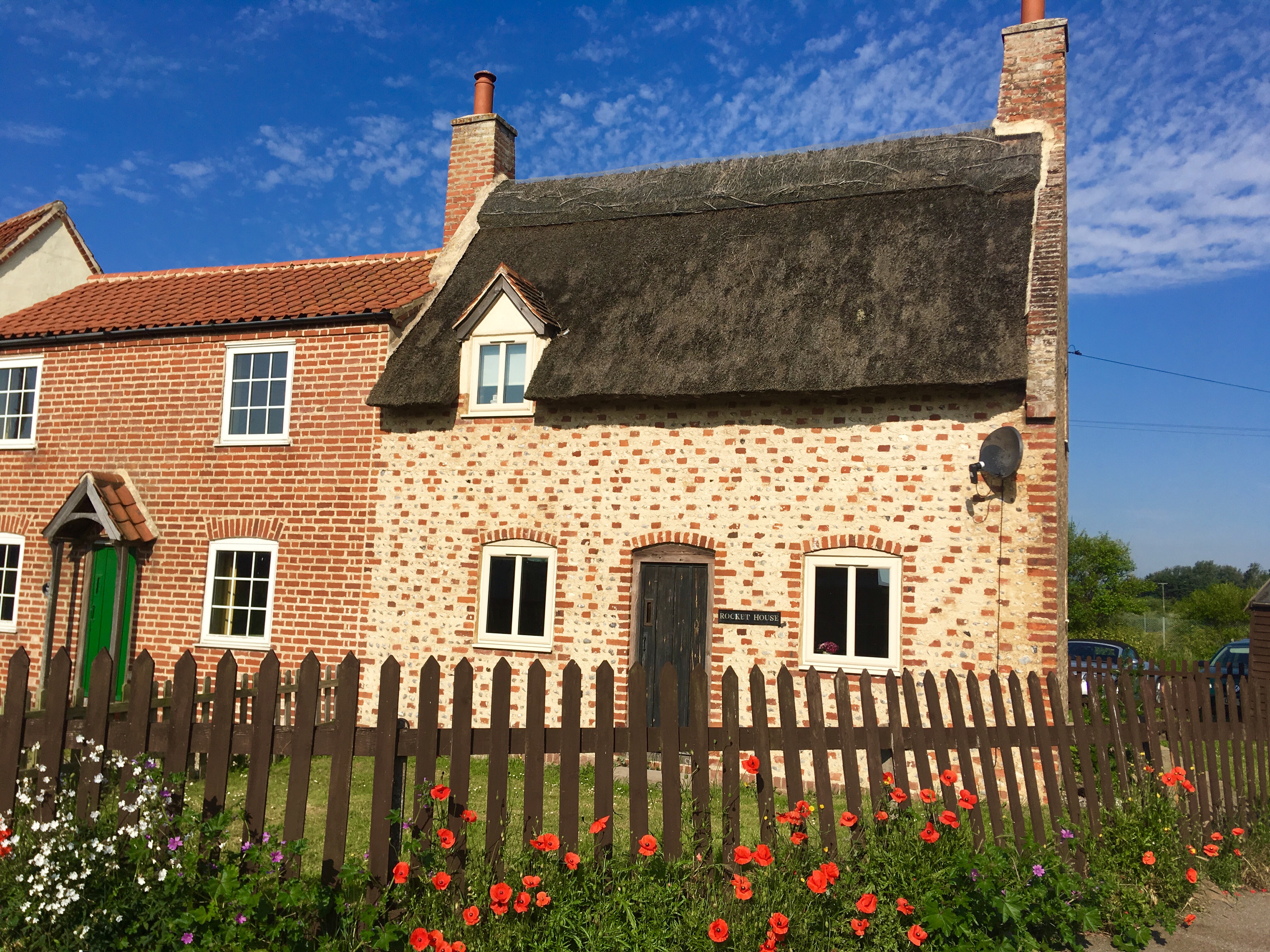 Holiday Cottage Sea Palling Rocket House Norfolk Beach Cottage