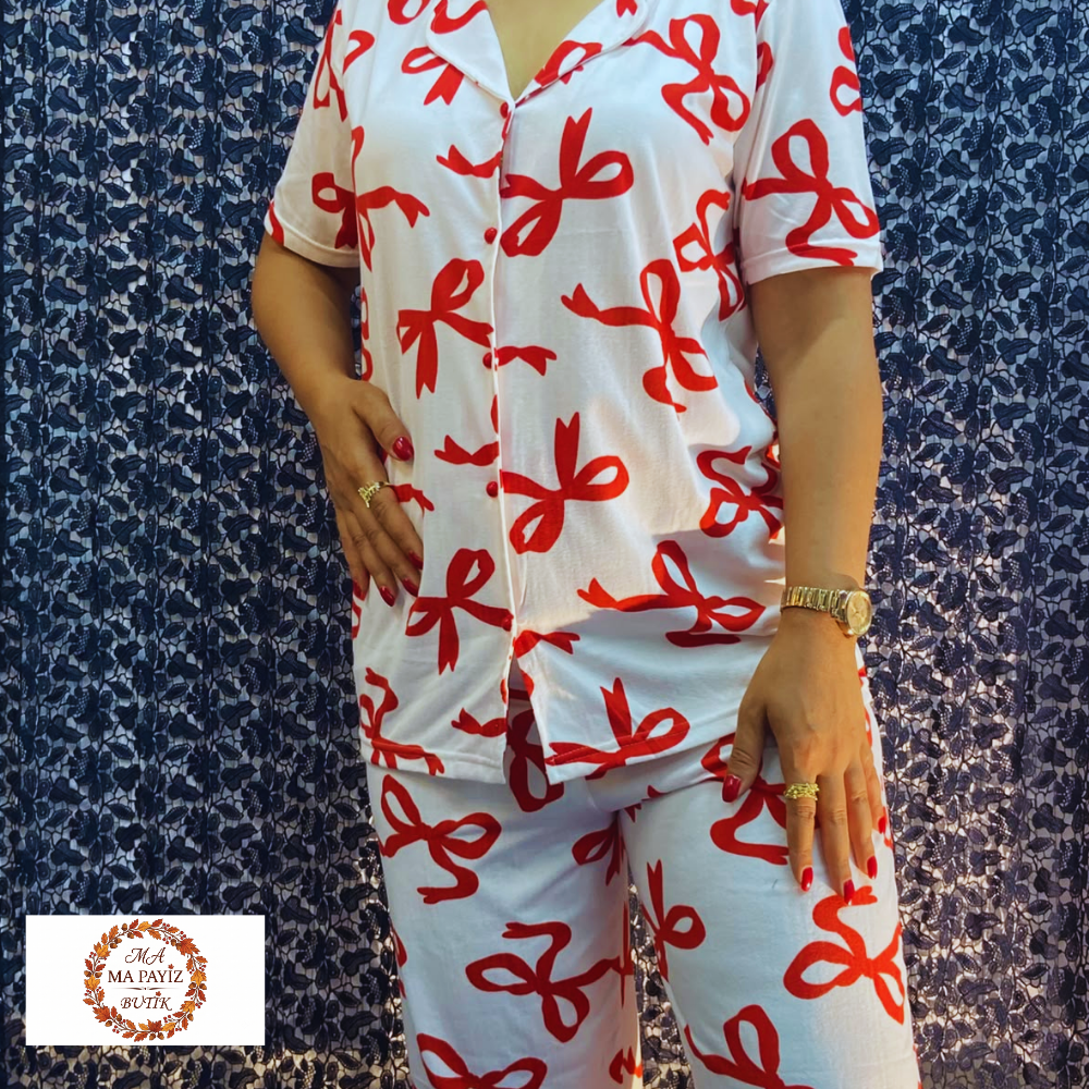 Kırmızı Fiyonklu Desenli Düğmeli Kısa Kollu Pamuklu Kadın Pijama Takımı
