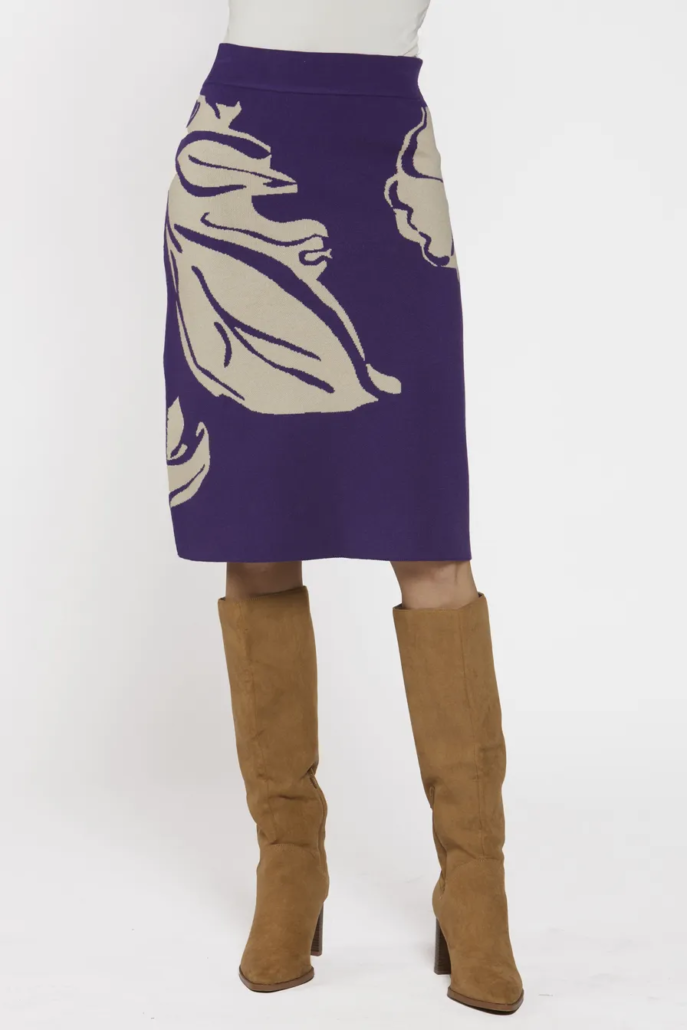 falda morada