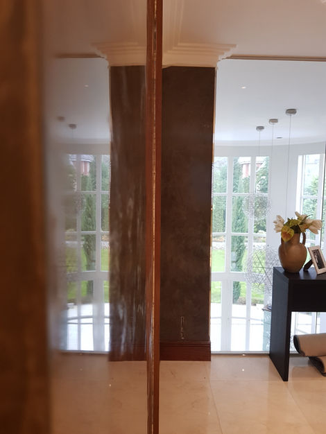 Luxurious Matte Venetian Plaster Interior for Living Room