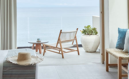 2-Twin-Suite-Deluxe-Oceanfront-2.jpg