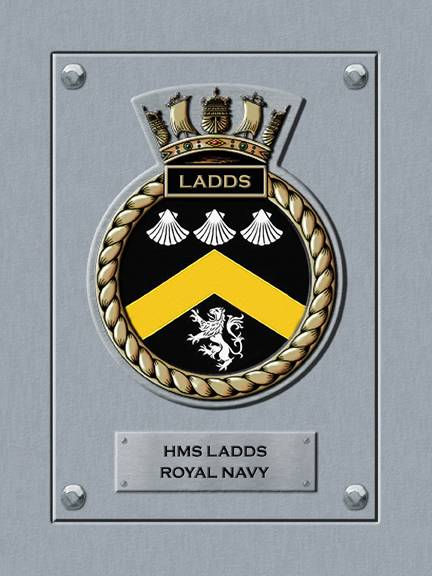 SURNAME CREST - LADDS