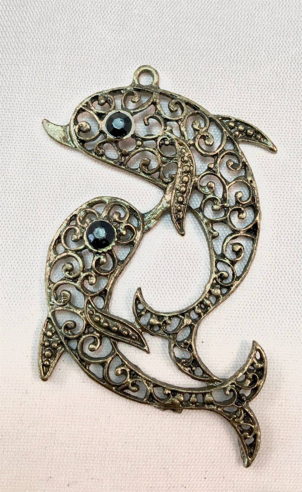 Dolphins at double play! - Pndts. 165