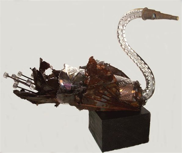 CRYSTAL SWAN