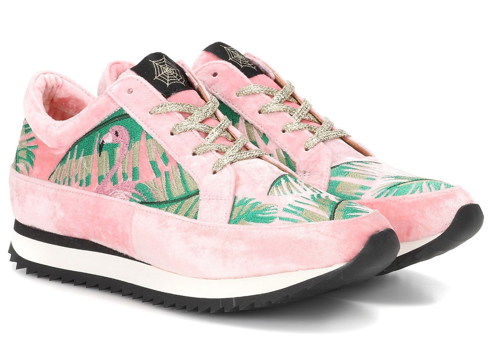 Flamingo-Look Sneaker von Charlotte Olympia