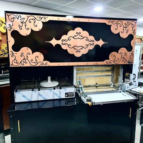 Holzbefeuerte Cağ-Kebab-Grills · Schwarzes Metall · 200 cm — AG-071 · 4